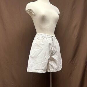 Vtg White denim mid length shorts